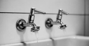 Почистване на сифона