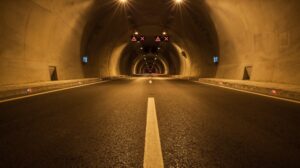 Миенето на мостове и тунели